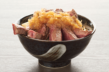 オニオンステーキ丼